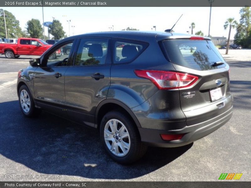 Magnetic Metallic / Charcoal Black 2016 Ford Escape S