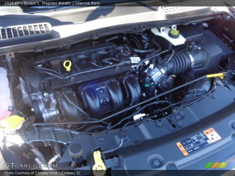 Magnetic Metallic / Charcoal Black 2016 Ford Escape S