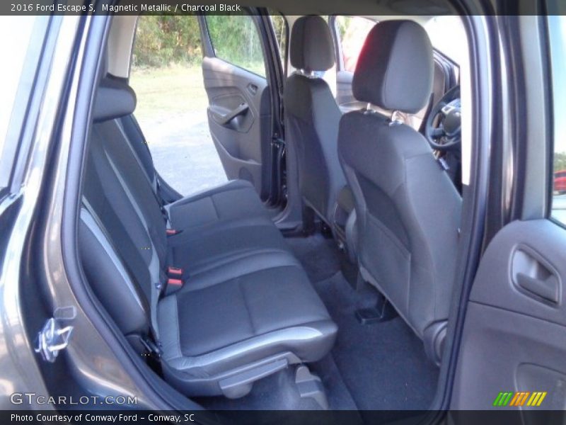 Magnetic Metallic / Charcoal Black 2016 Ford Escape S