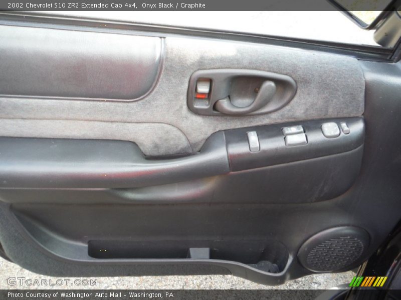Onyx Black / Graphite 2002 Chevrolet S10 ZR2 Extended Cab 4x4