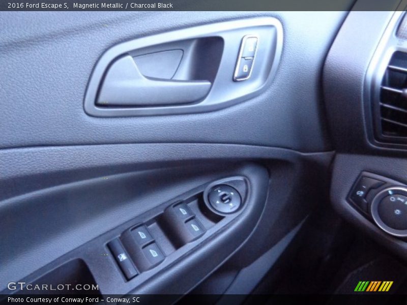 Magnetic Metallic / Charcoal Black 2016 Ford Escape S