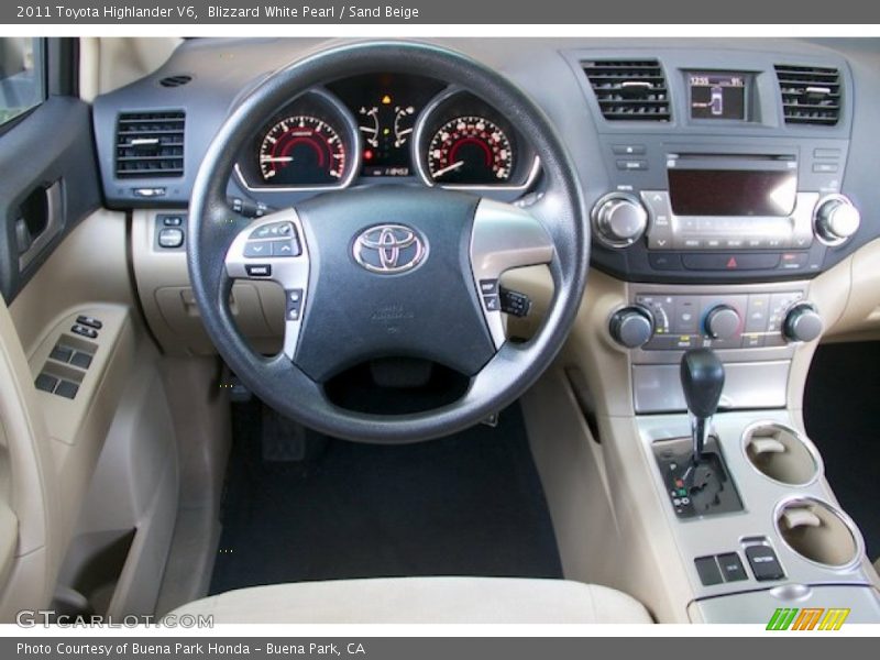 Blizzard White Pearl / Sand Beige 2011 Toyota Highlander V6