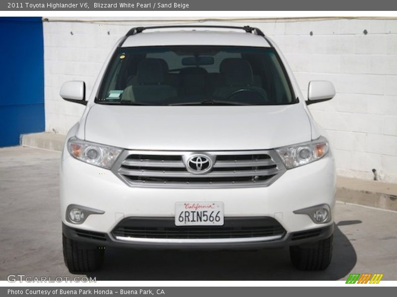 Blizzard White Pearl / Sand Beige 2011 Toyota Highlander V6