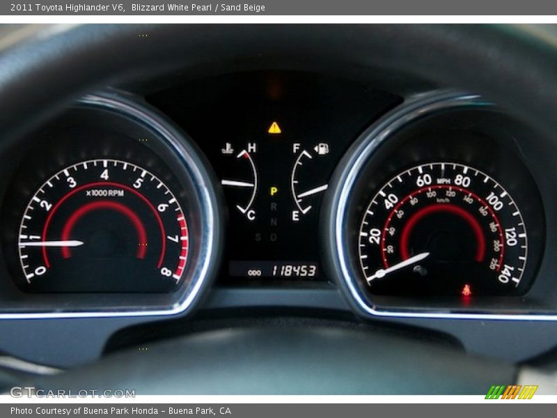 Blizzard White Pearl / Sand Beige 2011 Toyota Highlander V6