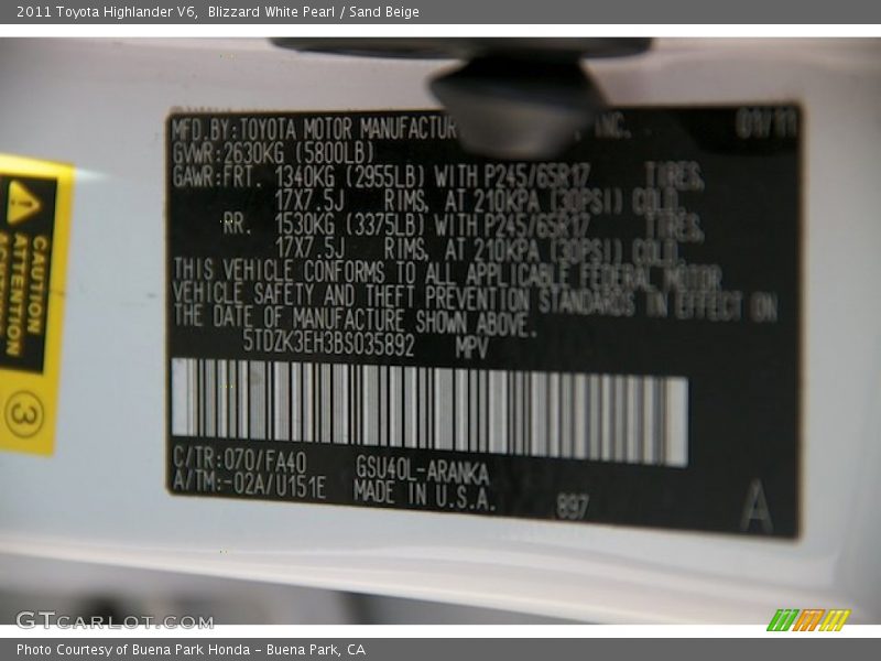 Blizzard White Pearl / Sand Beige 2011 Toyota Highlander V6