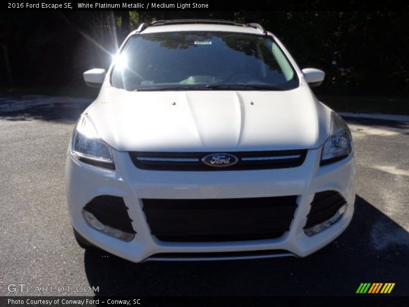 White Platinum Metallic / Medium Light Stone 2016 Ford Escape SE