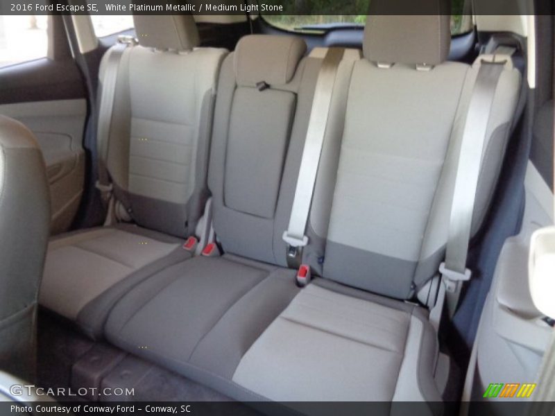 White Platinum Metallic / Medium Light Stone 2016 Ford Escape SE