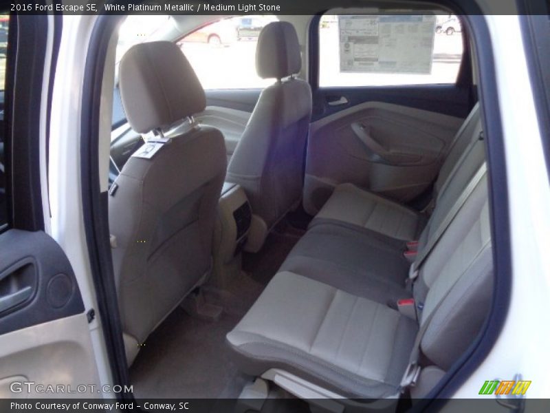 White Platinum Metallic / Medium Light Stone 2016 Ford Escape SE