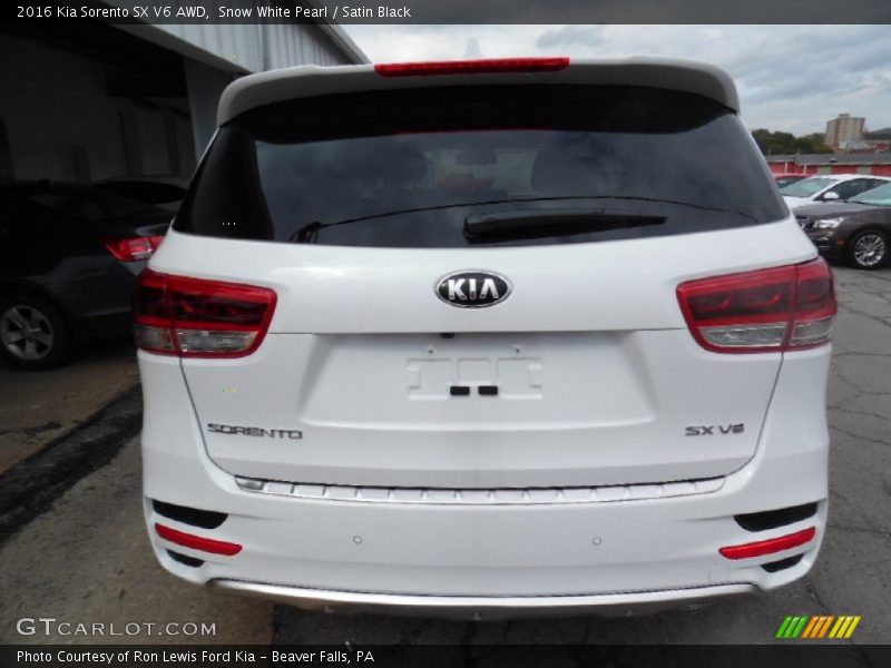  2016 Sorento SX V6 AWD Snow White Pearl