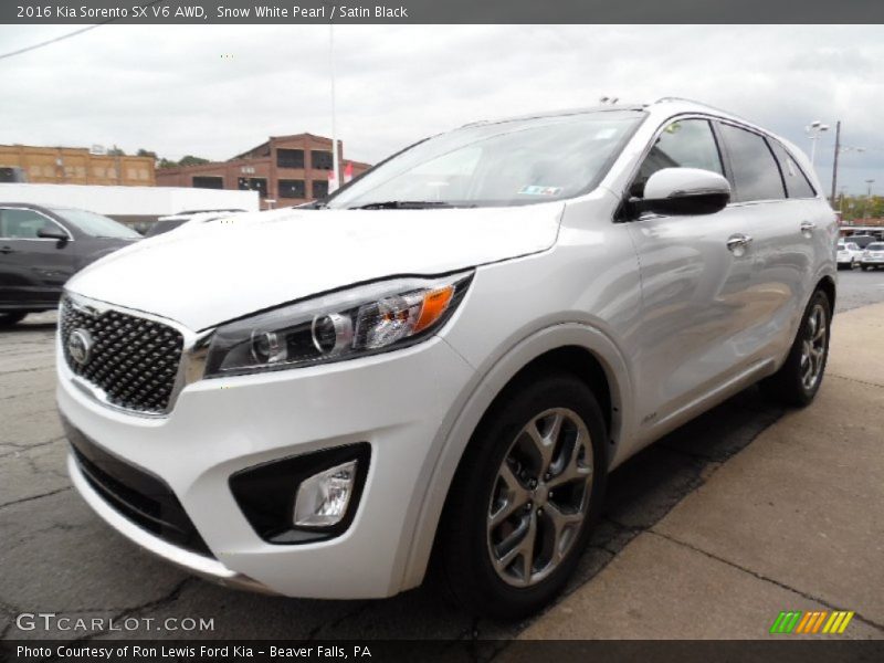 Snow White Pearl / Satin Black 2016 Kia Sorento SX V6 AWD