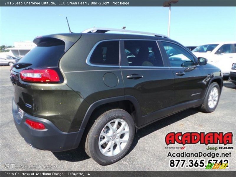 ECO Green Pearl / Black/Light Frost Beige 2016 Jeep Cherokee Latitude