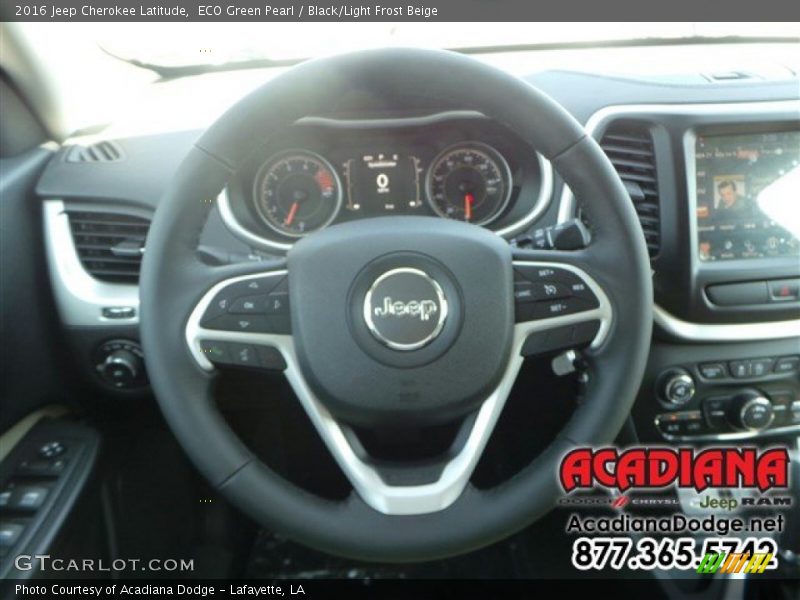 ECO Green Pearl / Black/Light Frost Beige 2016 Jeep Cherokee Latitude