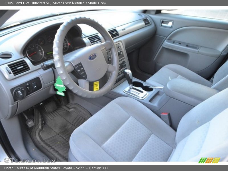  2005 Five Hundred SE Shale Grey Interior