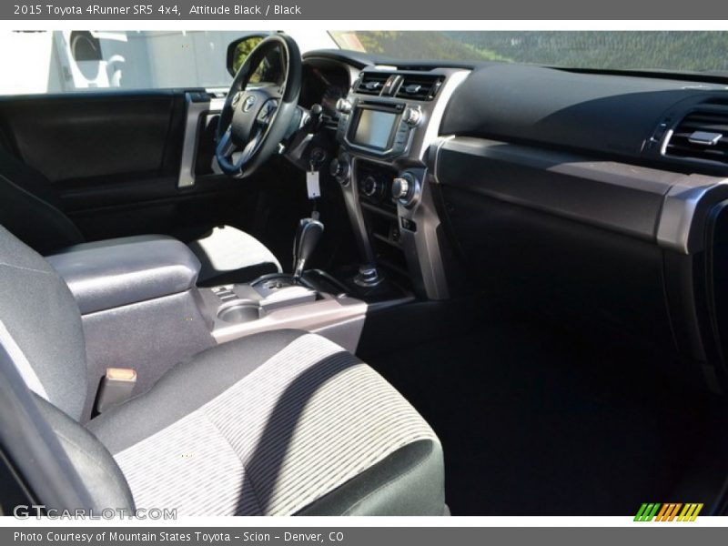 Attitude Black / Black 2015 Toyota 4Runner SR5 4x4