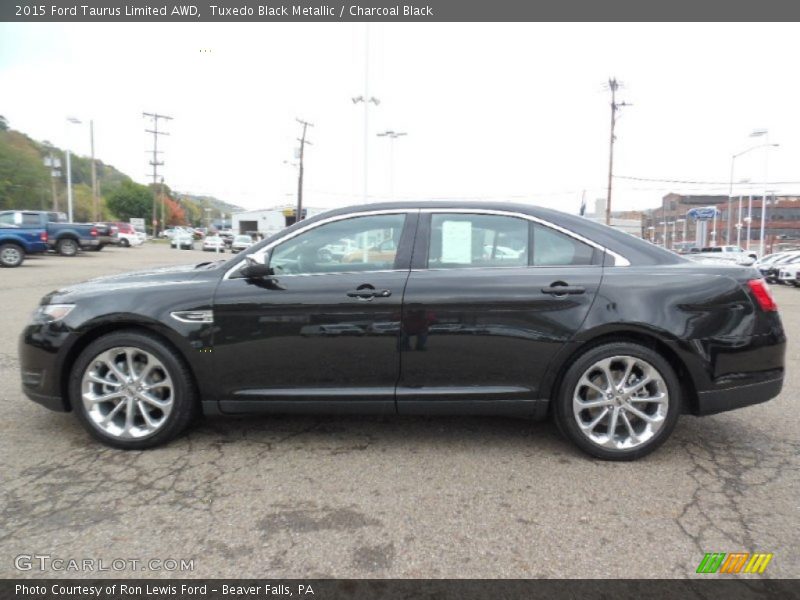 Tuxedo Black Metallic / Charcoal Black 2015 Ford Taurus Limited AWD