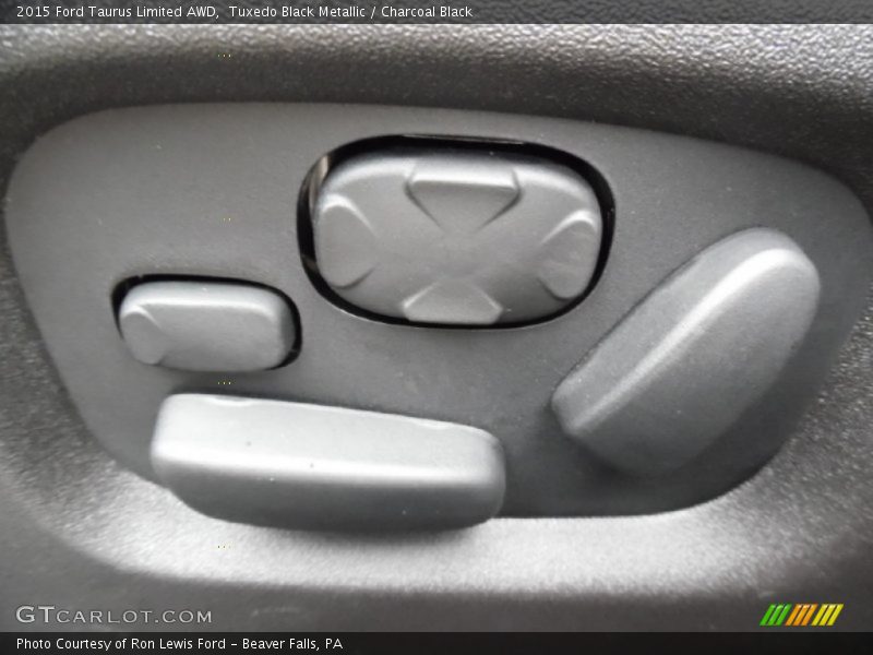 Tuxedo Black Metallic / Charcoal Black 2015 Ford Taurus Limited AWD