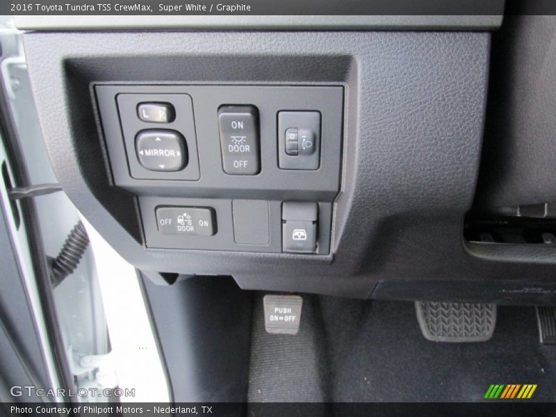 Super White / Graphite 2016 Toyota Tundra TSS CrewMax