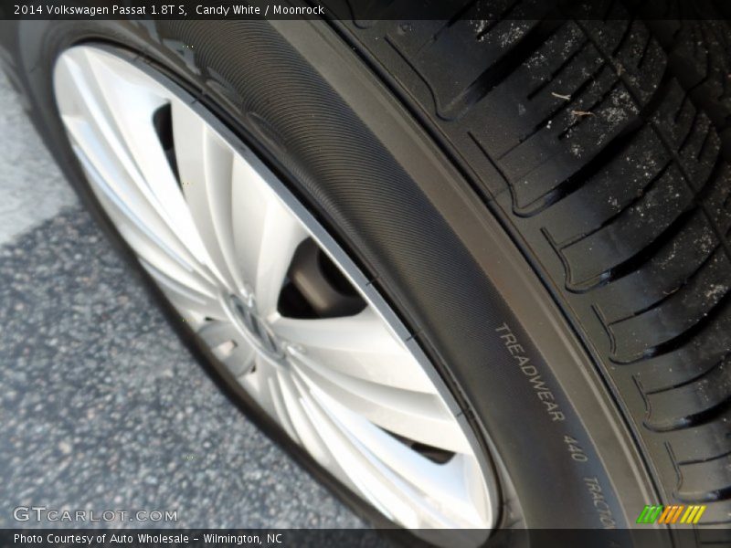 Candy White / Moonrock 2014 Volkswagen Passat 1.8T S