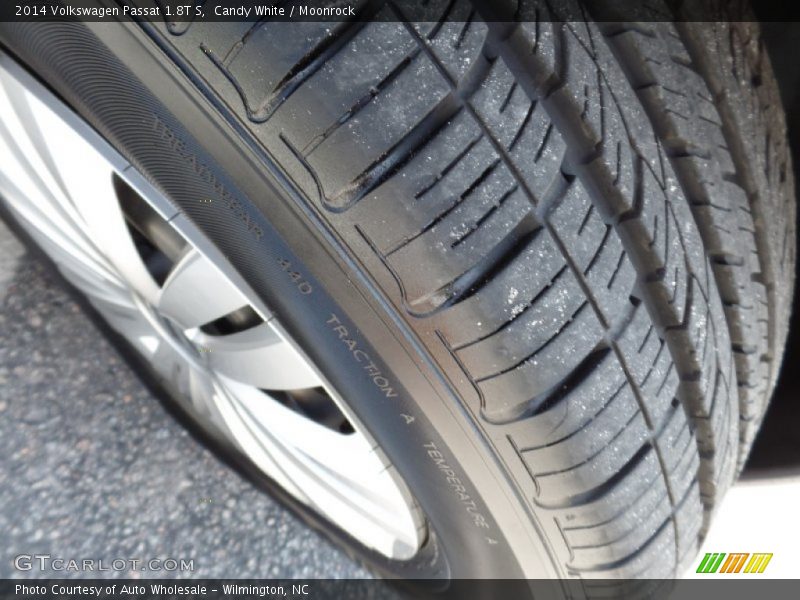 Candy White / Moonrock 2014 Volkswagen Passat 1.8T S