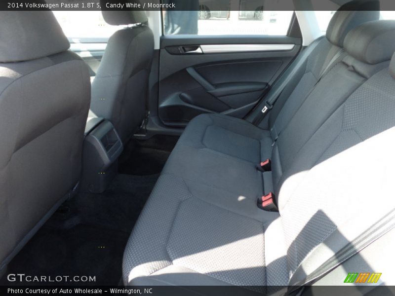 Candy White / Moonrock 2014 Volkswagen Passat 1.8T S