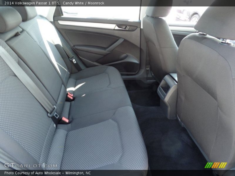 Candy White / Moonrock 2014 Volkswagen Passat 1.8T S