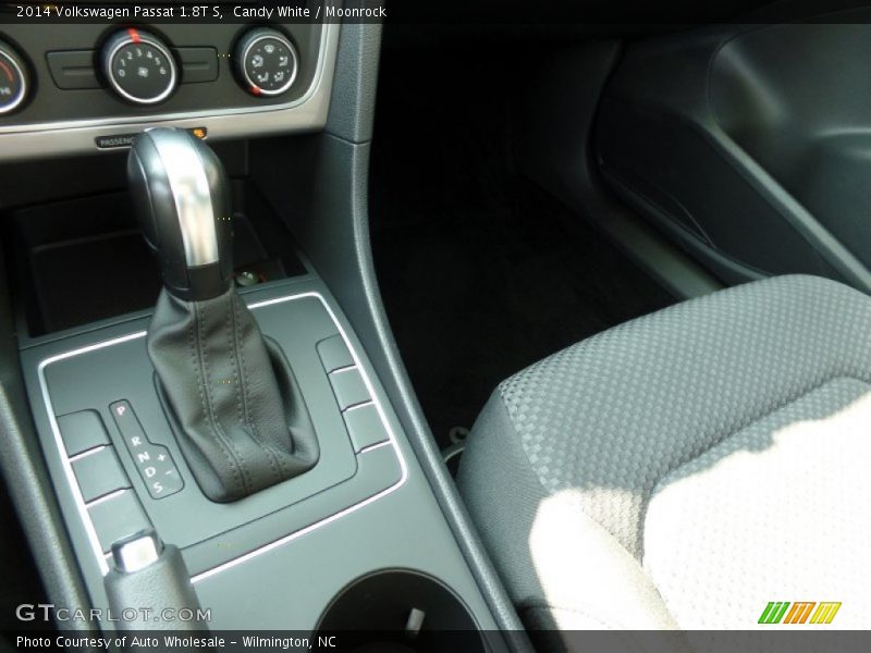 Candy White / Moonrock 2014 Volkswagen Passat 1.8T S