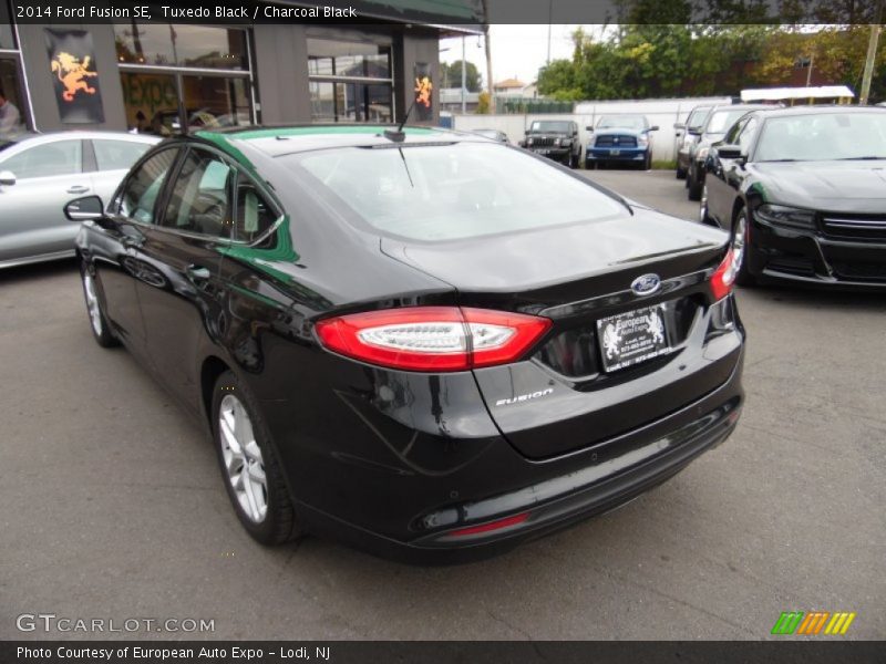 Tuxedo Black / Charcoal Black 2014 Ford Fusion SE