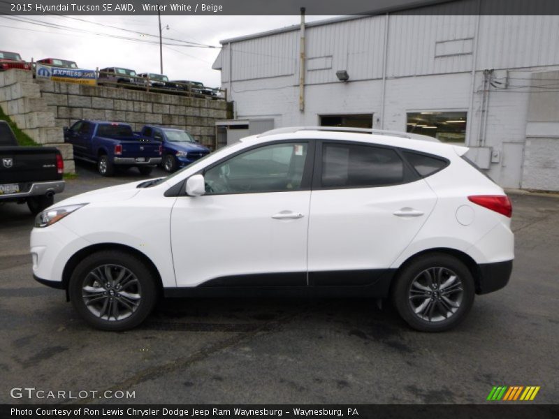 Winter White / Beige 2015 Hyundai Tucson SE AWD