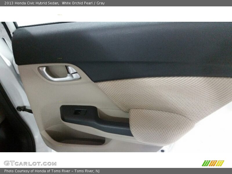 White Orchid Pearl / Gray 2013 Honda Civic Hybrid Sedan