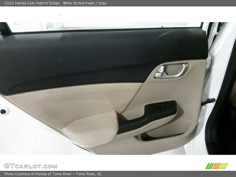 White Orchid Pearl / Gray 2013 Honda Civic Hybrid Sedan