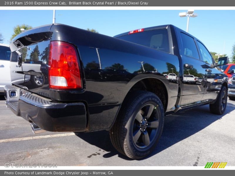 Brilliant Black Crystal Pearl / Black/Diesel Gray 2016 Ram 1500 Express Crew Cab