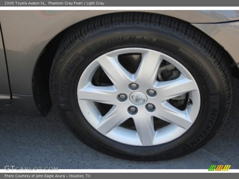 Phantom Gray Pearl / Light Gray 2006 Toyota Avalon XL