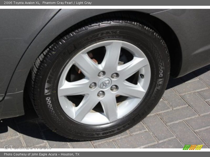 Phantom Gray Pearl / Light Gray 2006 Toyota Avalon XL