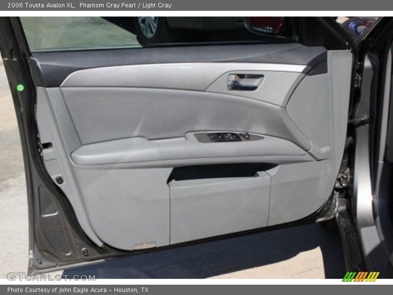 Phantom Gray Pearl / Light Gray 2006 Toyota Avalon XL