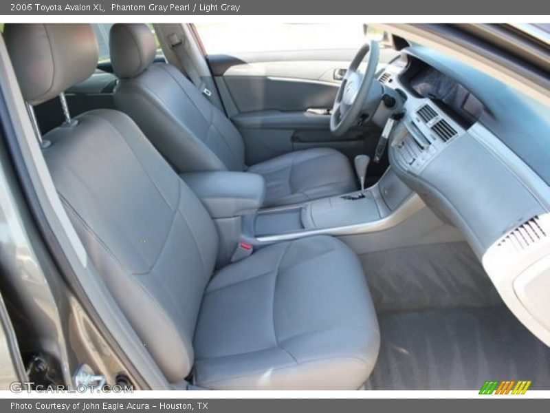 Phantom Gray Pearl / Light Gray 2006 Toyota Avalon XL