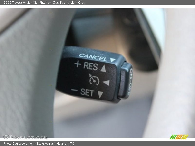 Phantom Gray Pearl / Light Gray 2006 Toyota Avalon XL