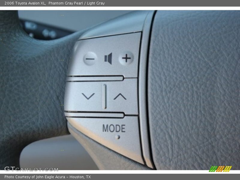 Phantom Gray Pearl / Light Gray 2006 Toyota Avalon XL