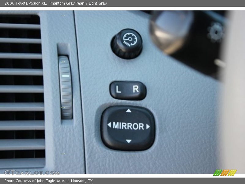 Phantom Gray Pearl / Light Gray 2006 Toyota Avalon XL