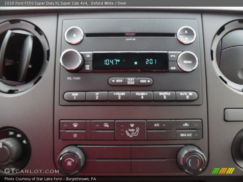 Controls of 2016 F350 Super Duty XL Super Cab 4x4