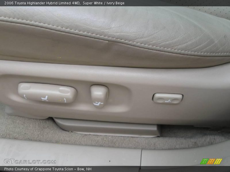 Super White / Ivory Beige 2006 Toyota Highlander Hybrid Limited 4WD