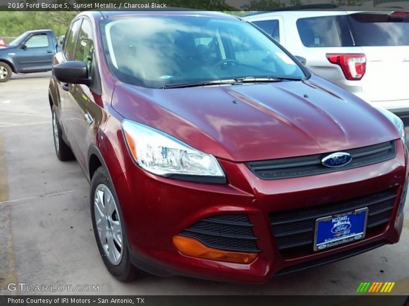 Sunset Metallic / Charcoal Black 2016 Ford Escape S