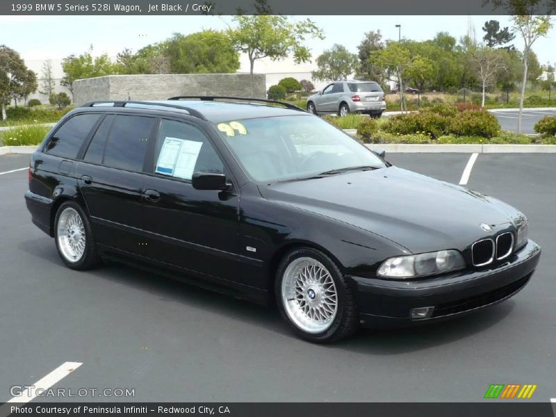 Jet Black / Grey 1999 BMW 5 Series 528i Wagon