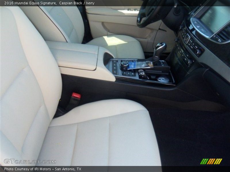 Front Seat of 2016 Equus Signature