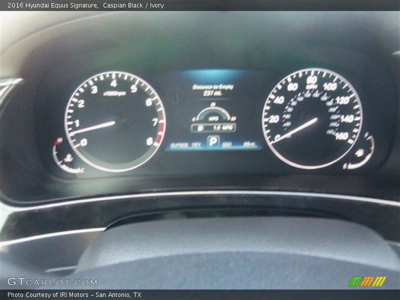 Caspian Black / Ivory 2016 Hyundai Equus Signature