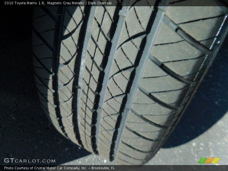 Magnetic Gray Metallic / Dark Charcoal 2010 Toyota Matrix 1.8