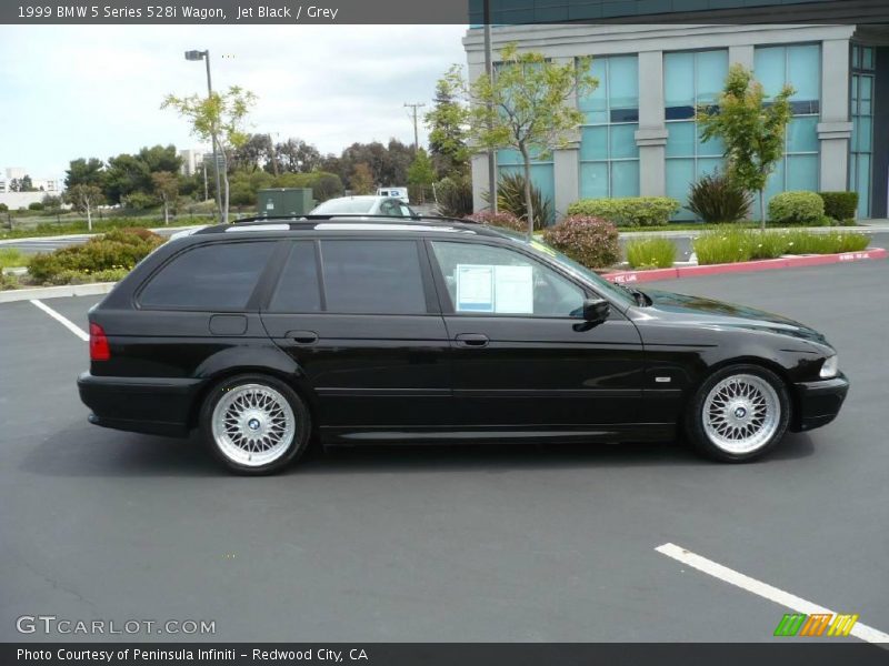 Jet Black / Grey 1999 BMW 5 Series 528i Wagon