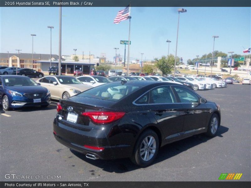Phantom Black / Gray 2016 Hyundai Sonata SE