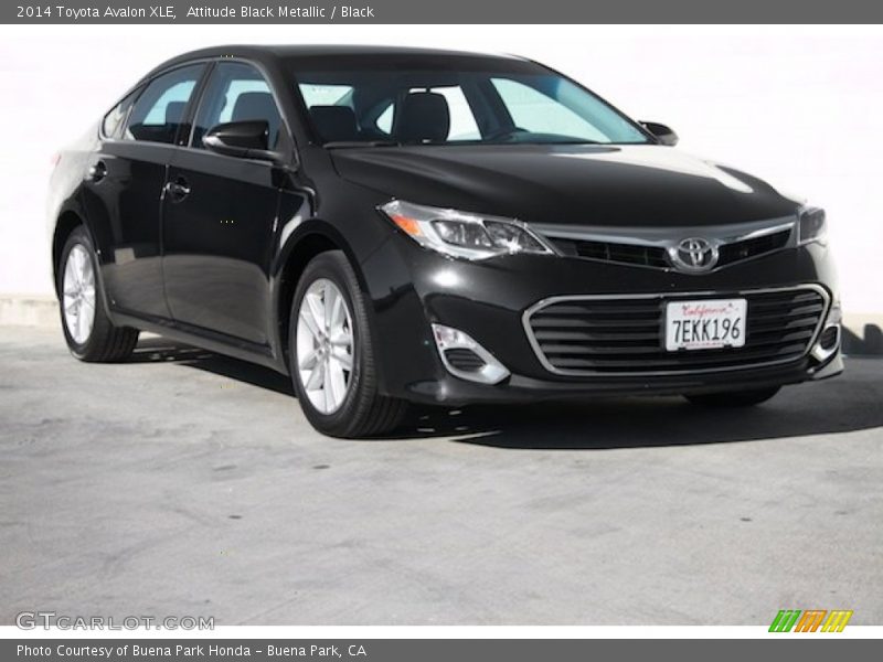 Attitude Black Metallic / Black 2014 Toyota Avalon XLE