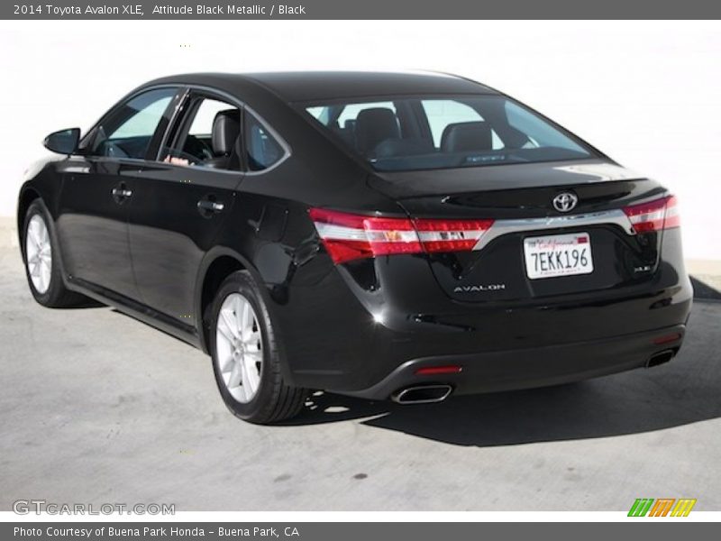 Attitude Black Metallic / Black 2014 Toyota Avalon XLE