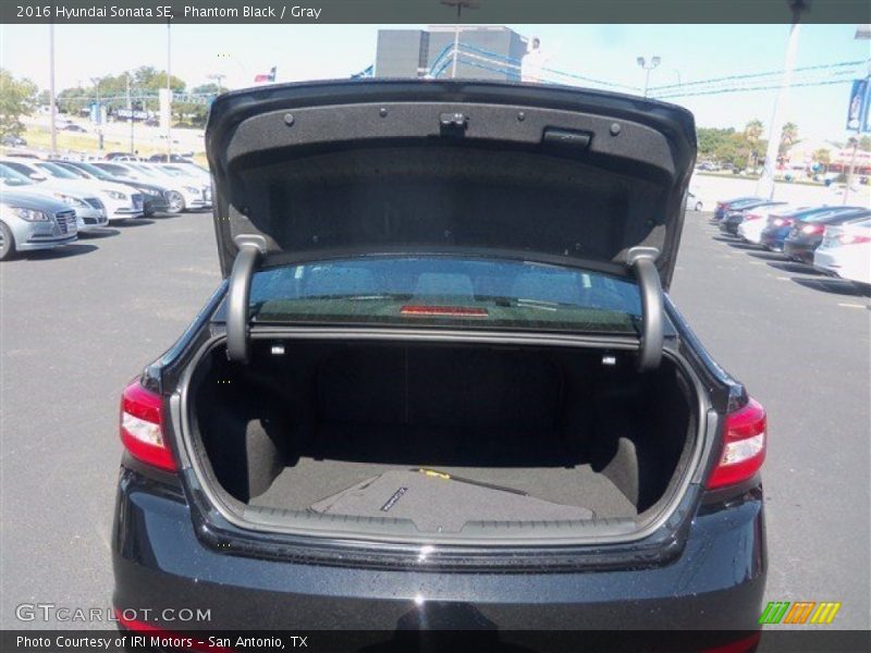 Phantom Black / Gray 2016 Hyundai Sonata SE